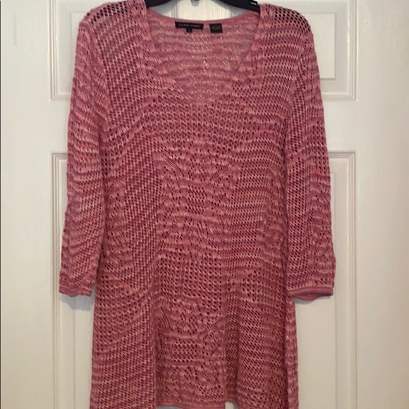 Sweater - Picture 1 of 3